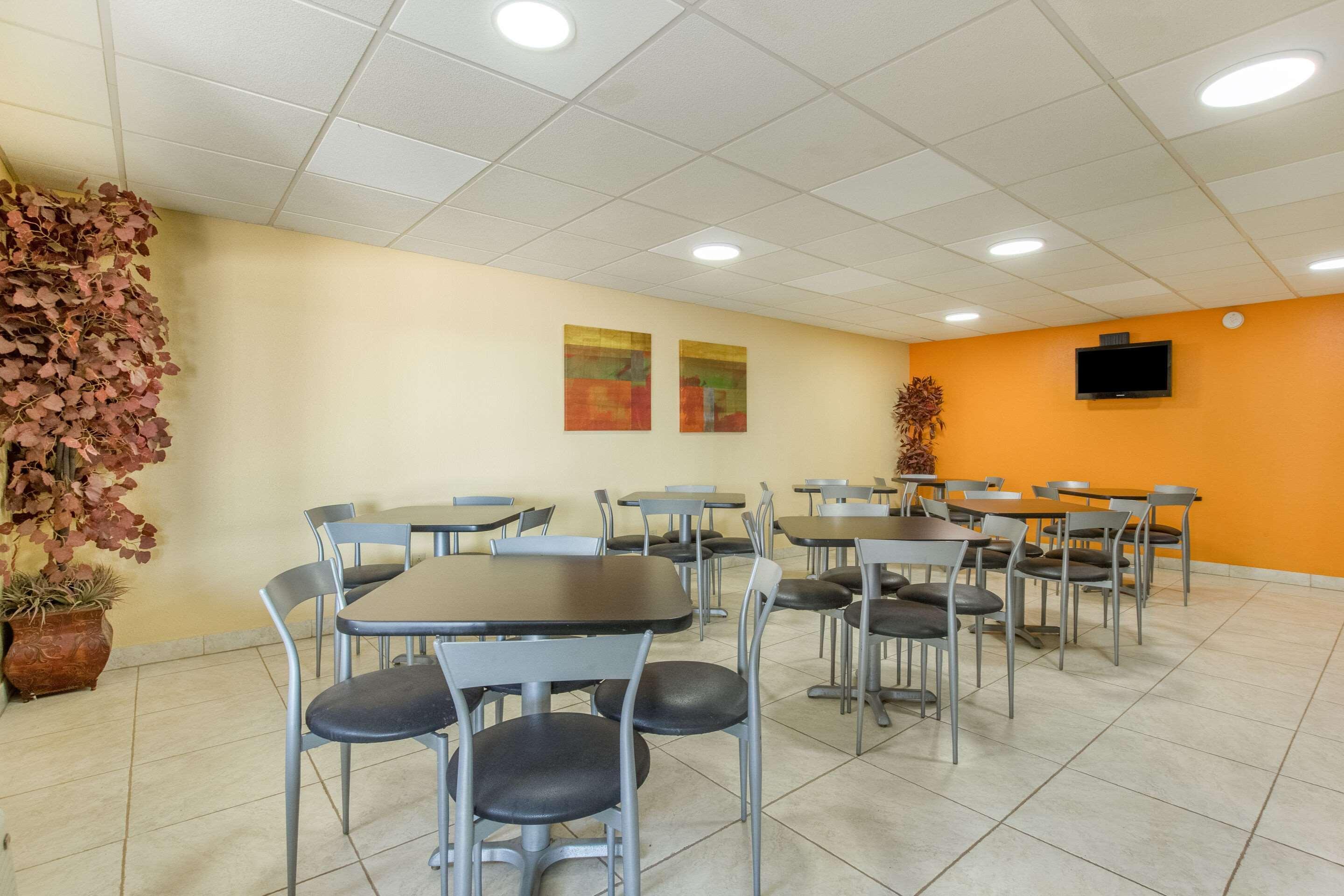 Econo Lodge Fort Knox Radcliff Экстерьер фото